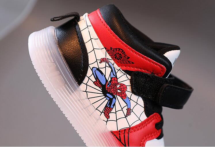 Chaussure Spiderman haute lumineuse graphisme